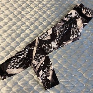 Lululemon align leggins.